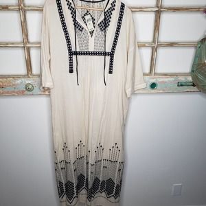 Lucky Brand NWT Cream Caftan with black embroidery size XS